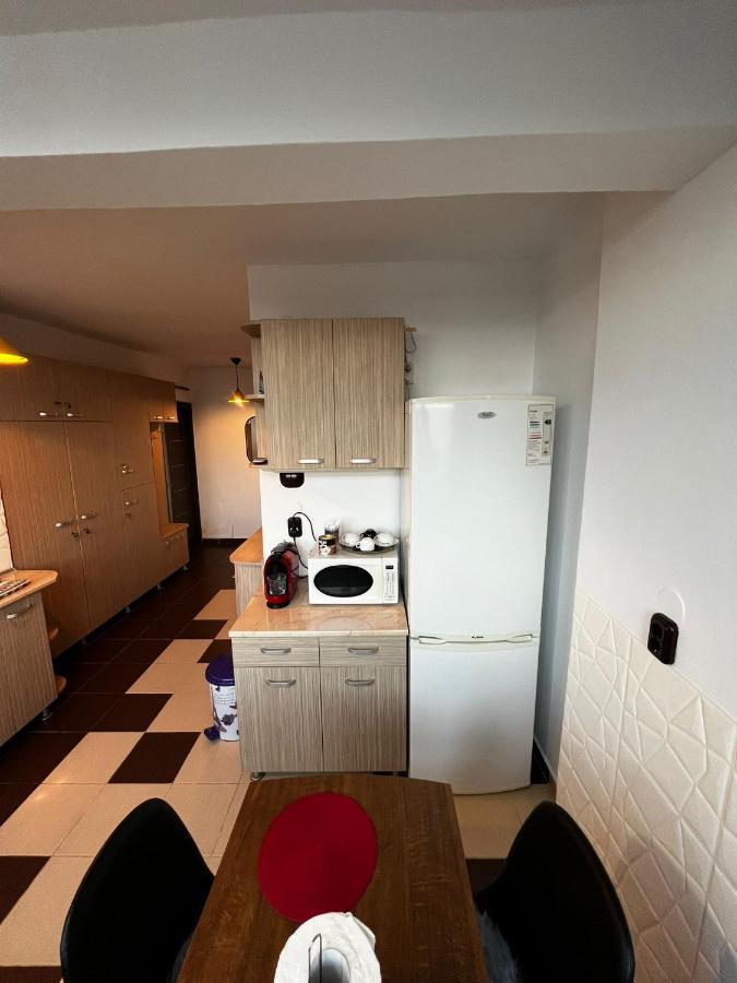 High Level Apart Oradea Free Reserved Parking Exterior photo