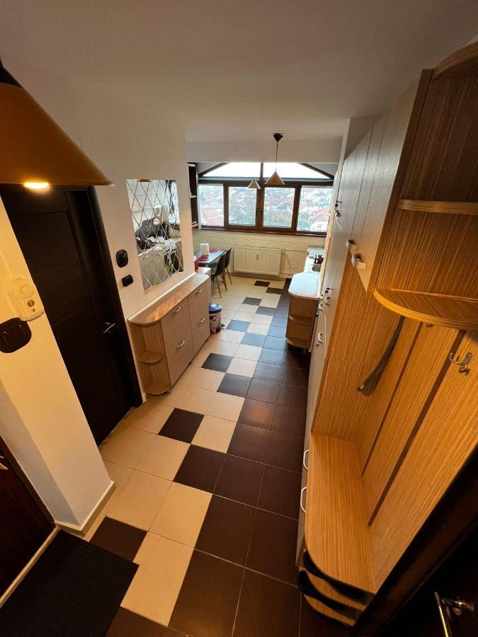 High Level Apart Oradea Free Reserved Parking Exterior photo